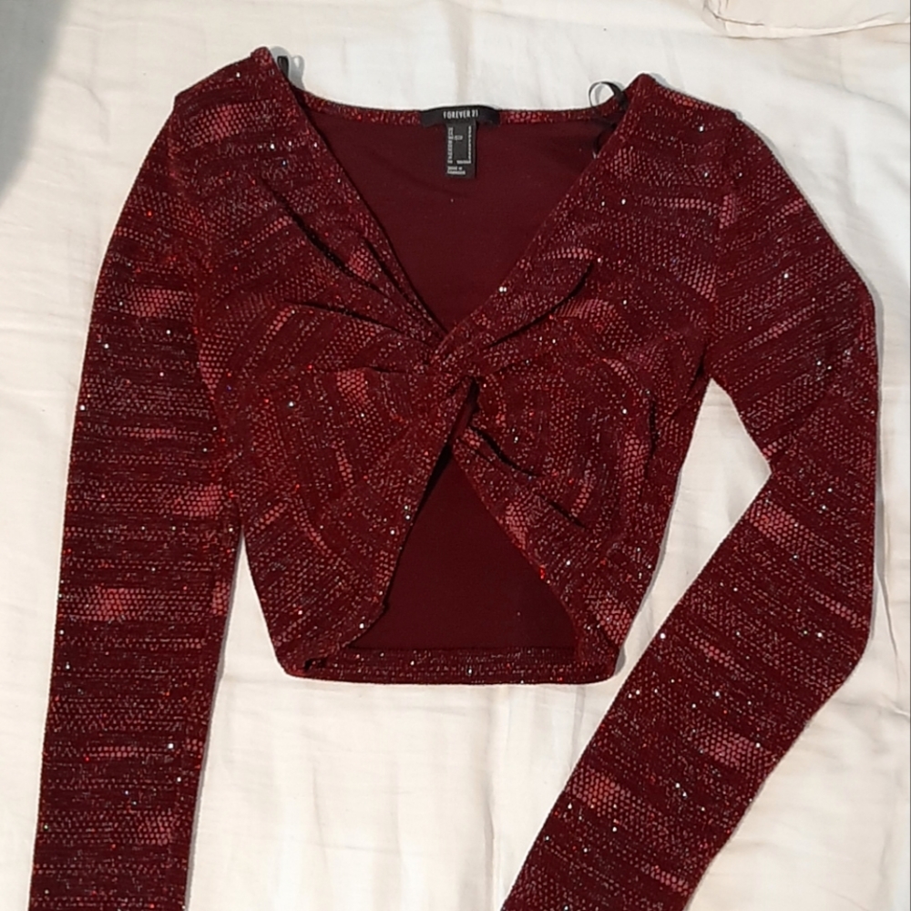 Sparkly twist top